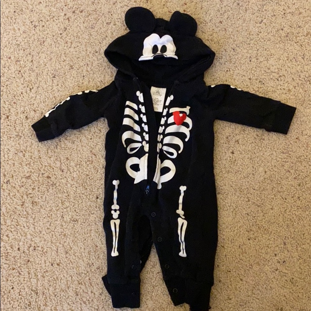 Disney skeleton outfit 3-6 month.